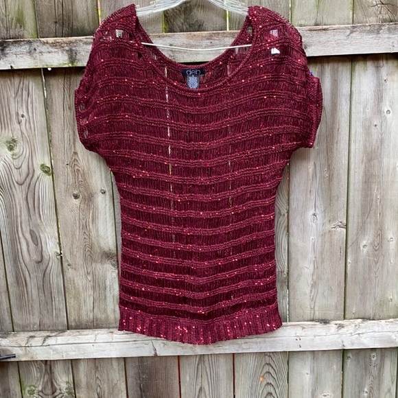 DEB Sequenced Top sz. M - Picture 1 of 2